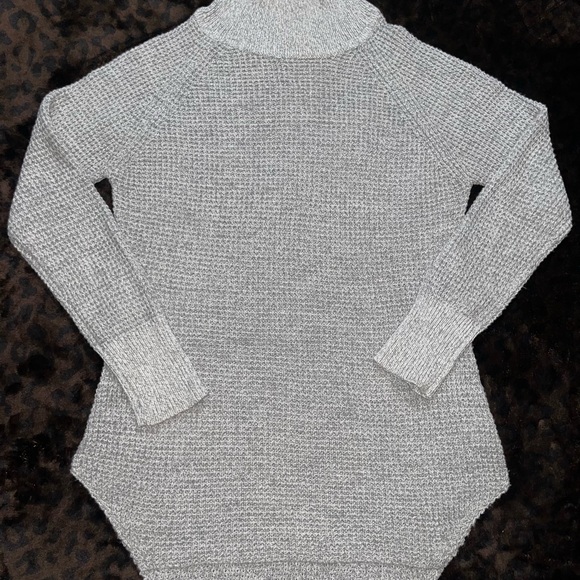 RD Style gray waffle thermal turtleneck fitted sweater - Picture 14 of 14